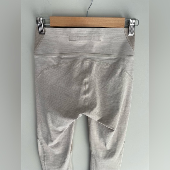 Outdoor voices tech sweat two tone colorblock 7/8 leggings - Picture 7 of 14